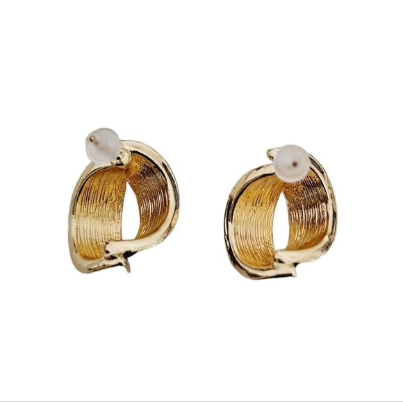 Gold  earrings black white retro minimalist small stud dainty new 💖 2/$30 - Picture 14 of 15